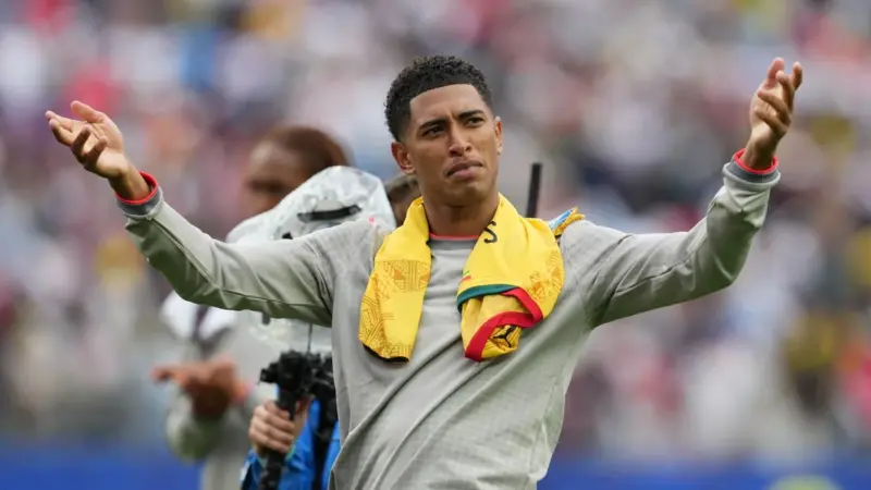 Boston: Bellingham in heated exchange with Ghana coach Queiroz during World Cup draw