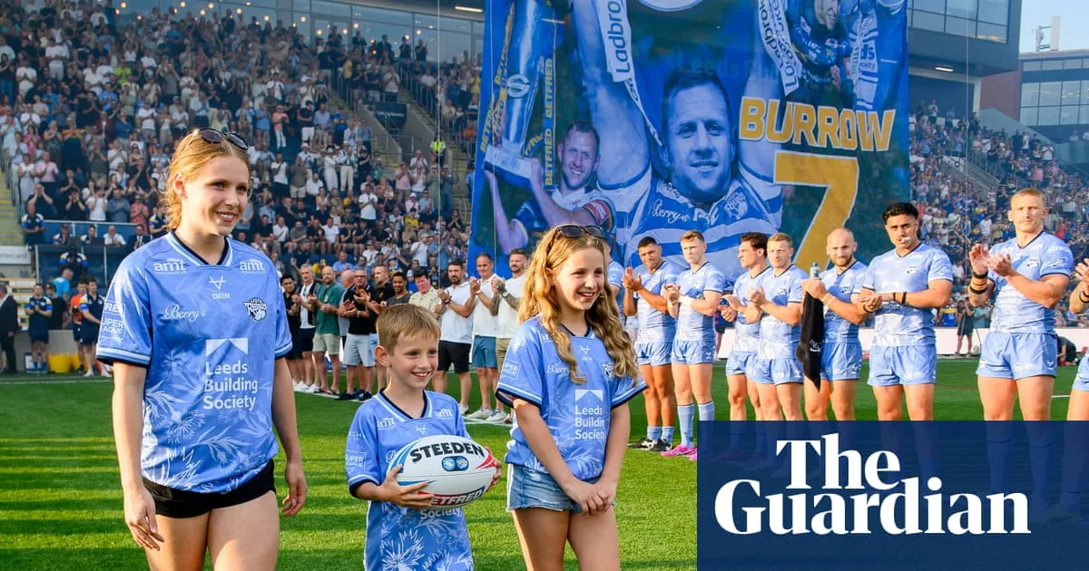 Leeds Rhinos secure dominant win against Hull KR at Headingley image 1