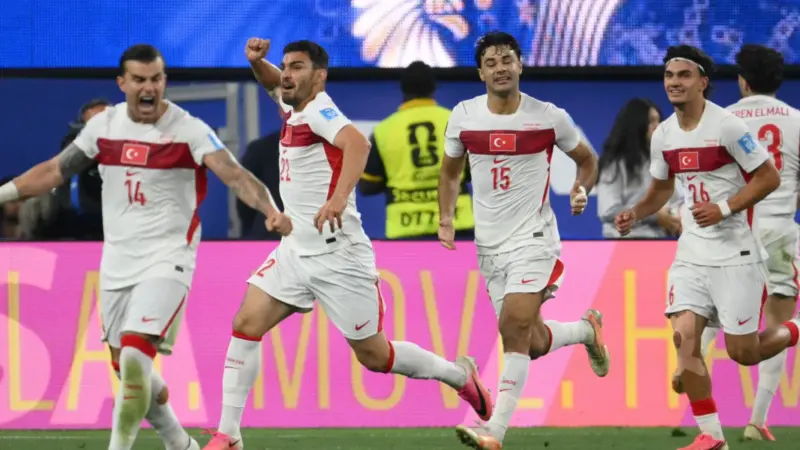 Los Angeles: USA suffer late defeat to Turkey but eye Bosnia and Herzegovina in World Cup knockout stage