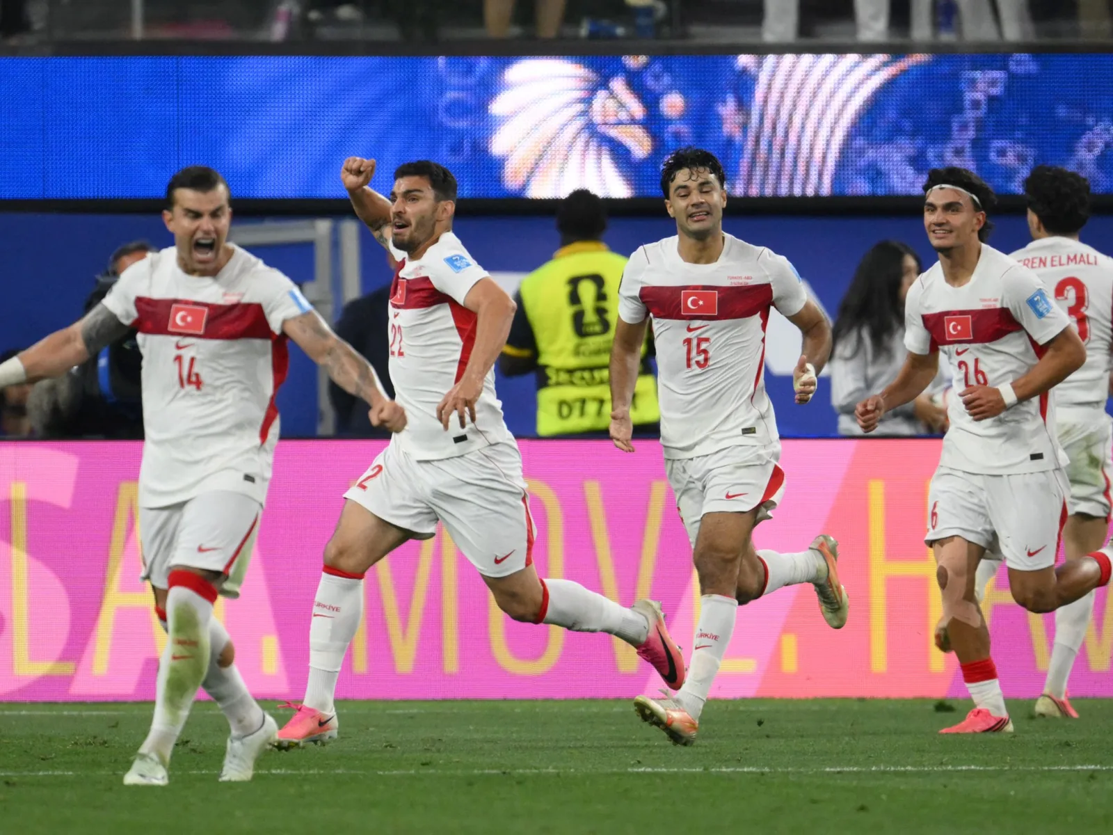 Los Angeles: USA suffer late defeat to Turkey but eye Bosnia and Herzegovina in World Cup knockout stage
