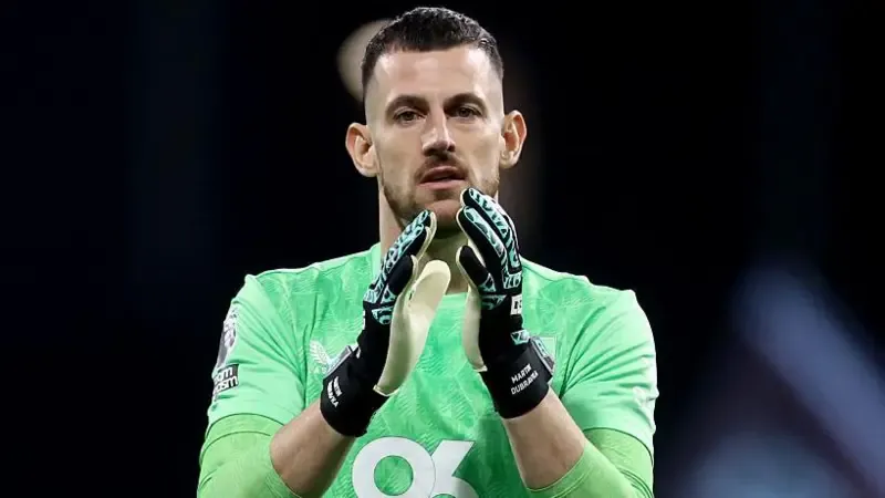 Martin Dubravka clapping