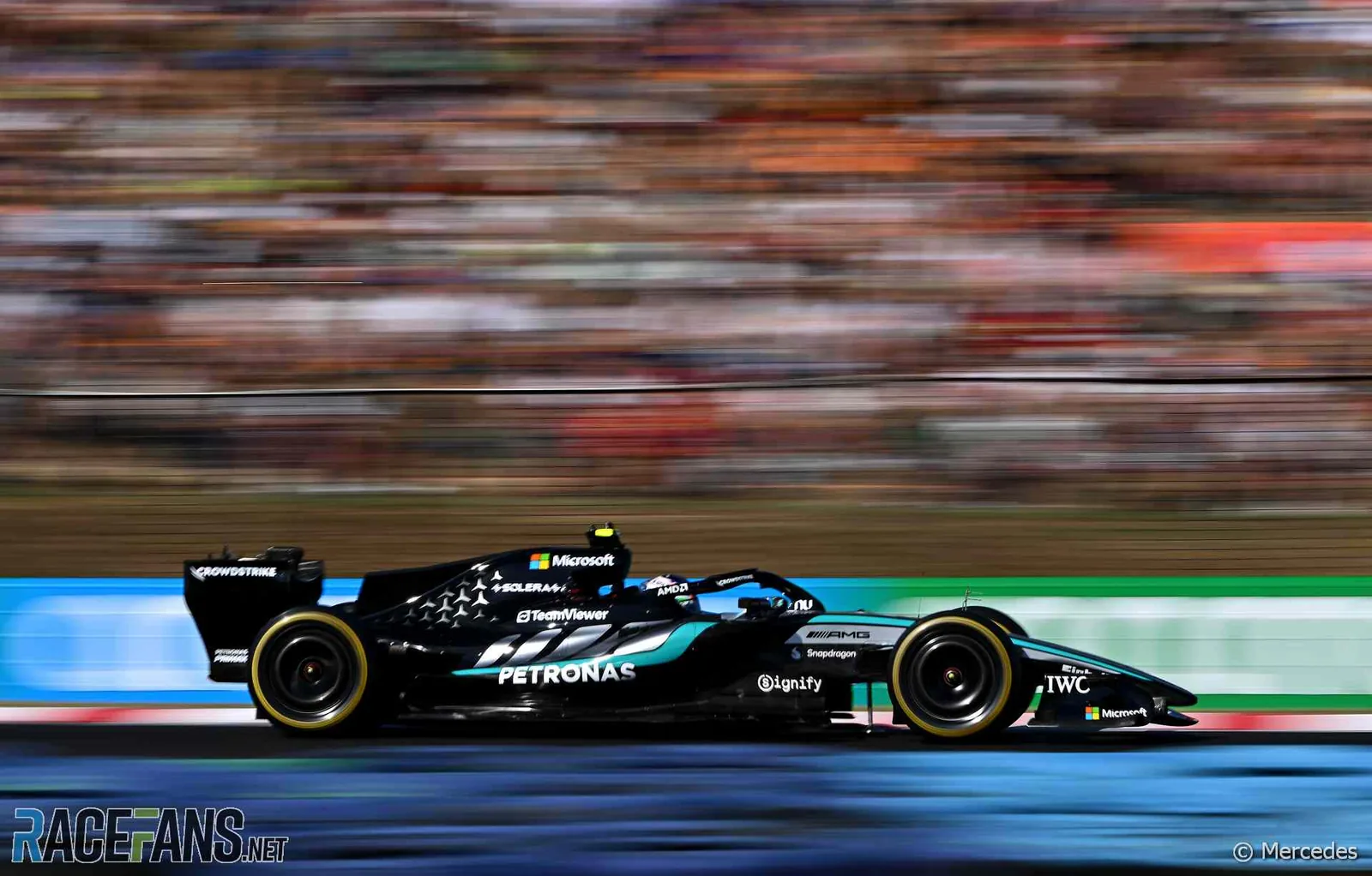Hungary Grand Prix: Wolff criticises ‘Teletubbies engineers’ amid blue flag system issues