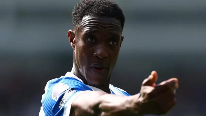 Chelsea exploring move for Brighton forward Danny Welbeck image 1