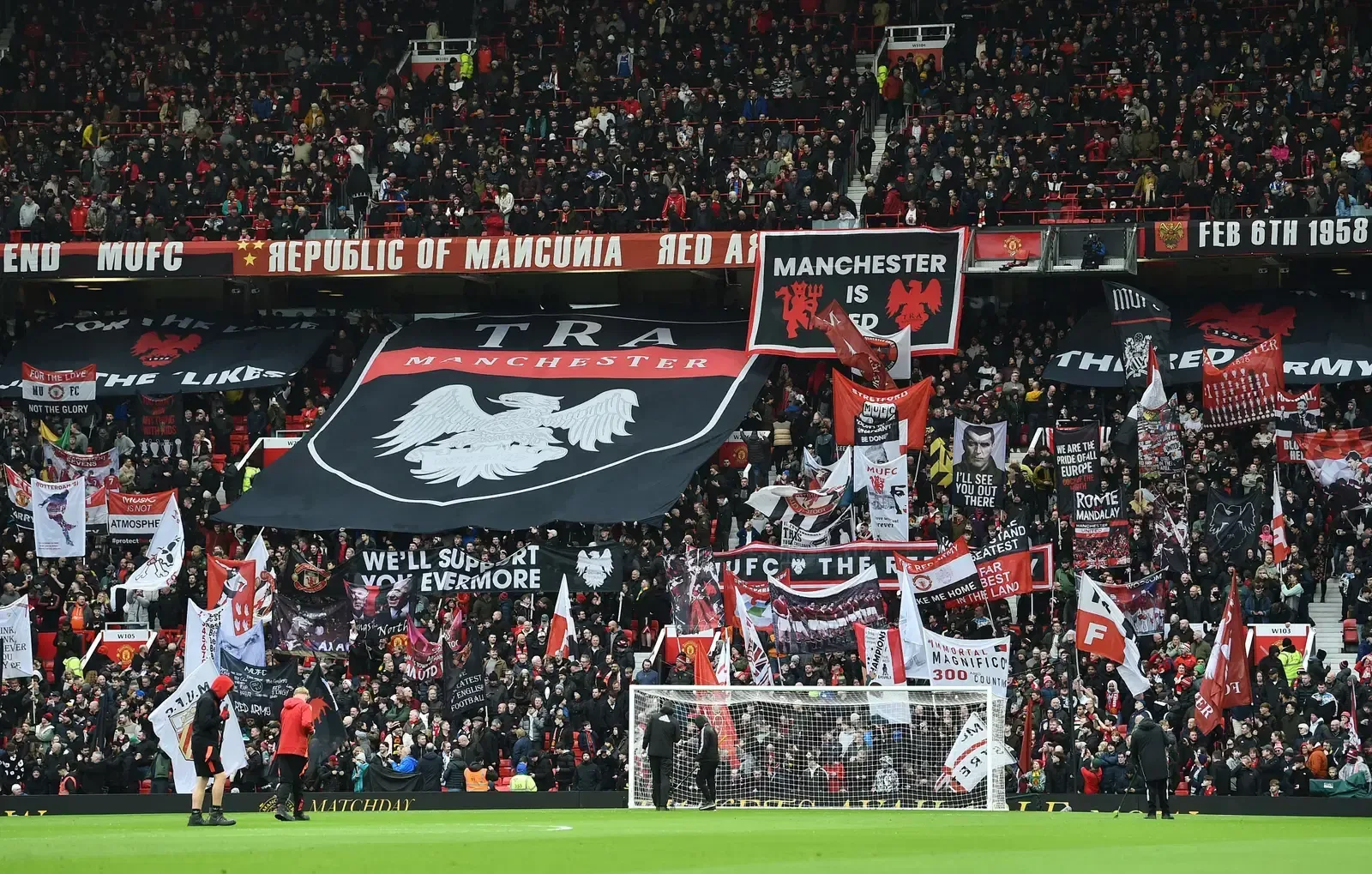 Manchester United secure triple transfer from rivals Liverpool and Manchester City image 1