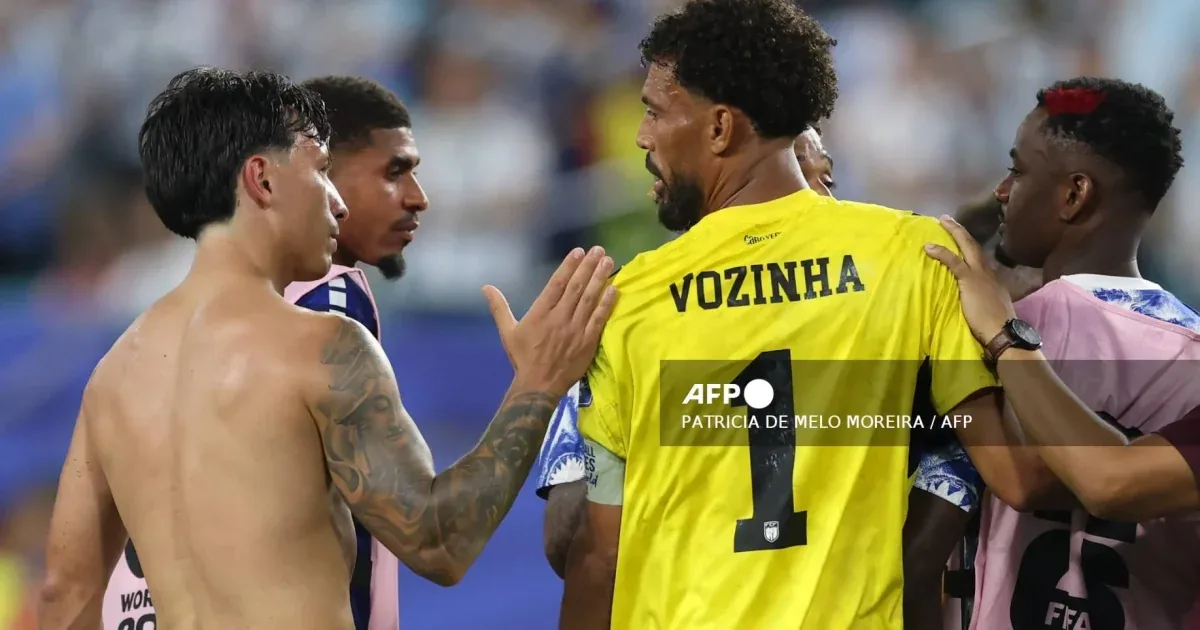 Lisandro Martinez Speaks Out on Argentina World Cup Criticism and Injury Status image 1